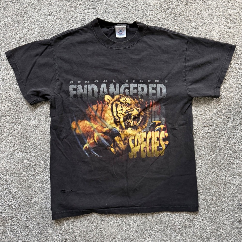 Delta Bengal Tigers Endangered Species Graphic T-Shirt Black Size M Vintage Look